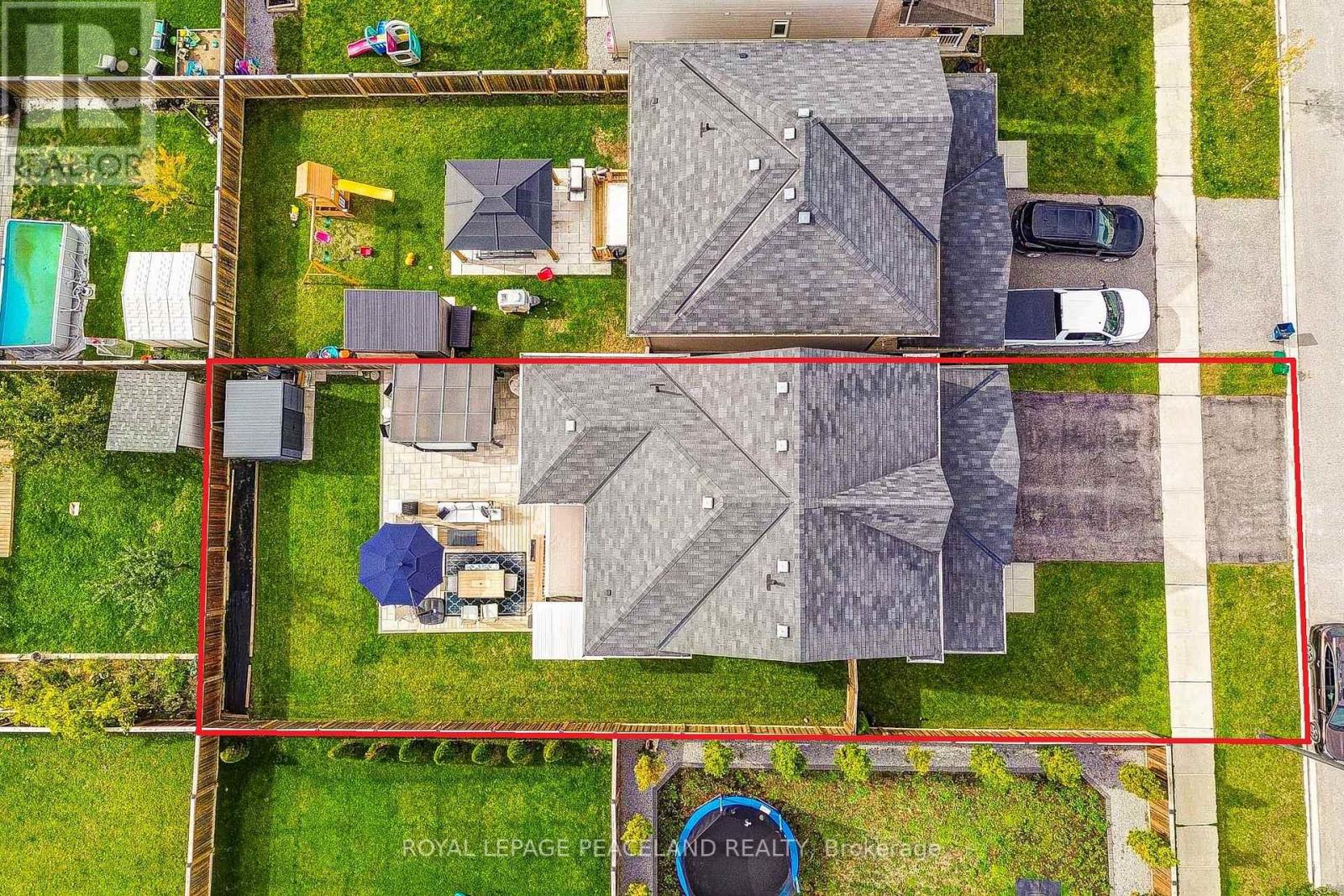 21 Don Hadden Crescent Property Photo 2