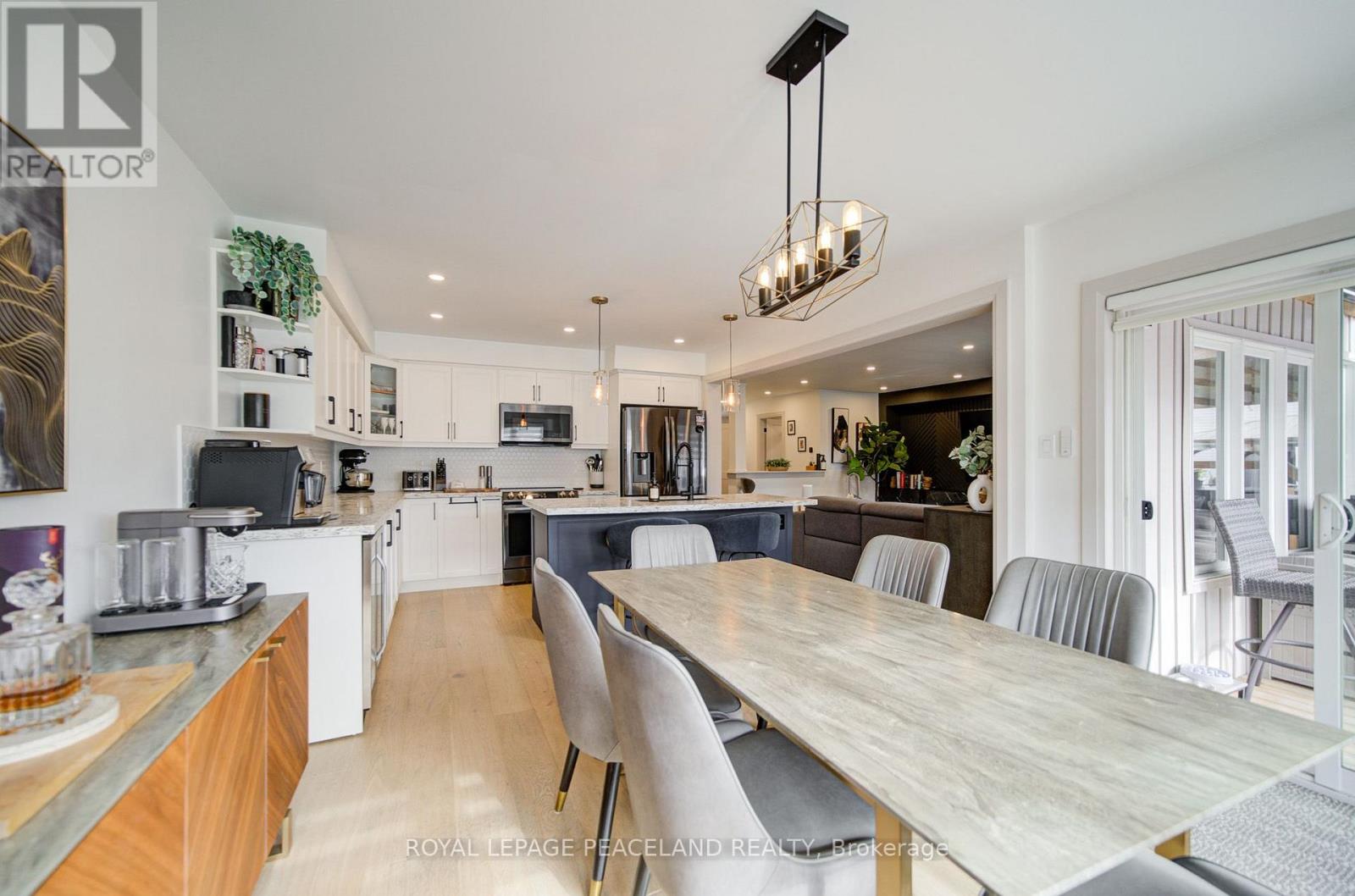 21 Don Hadden Crescent Property Photo 23