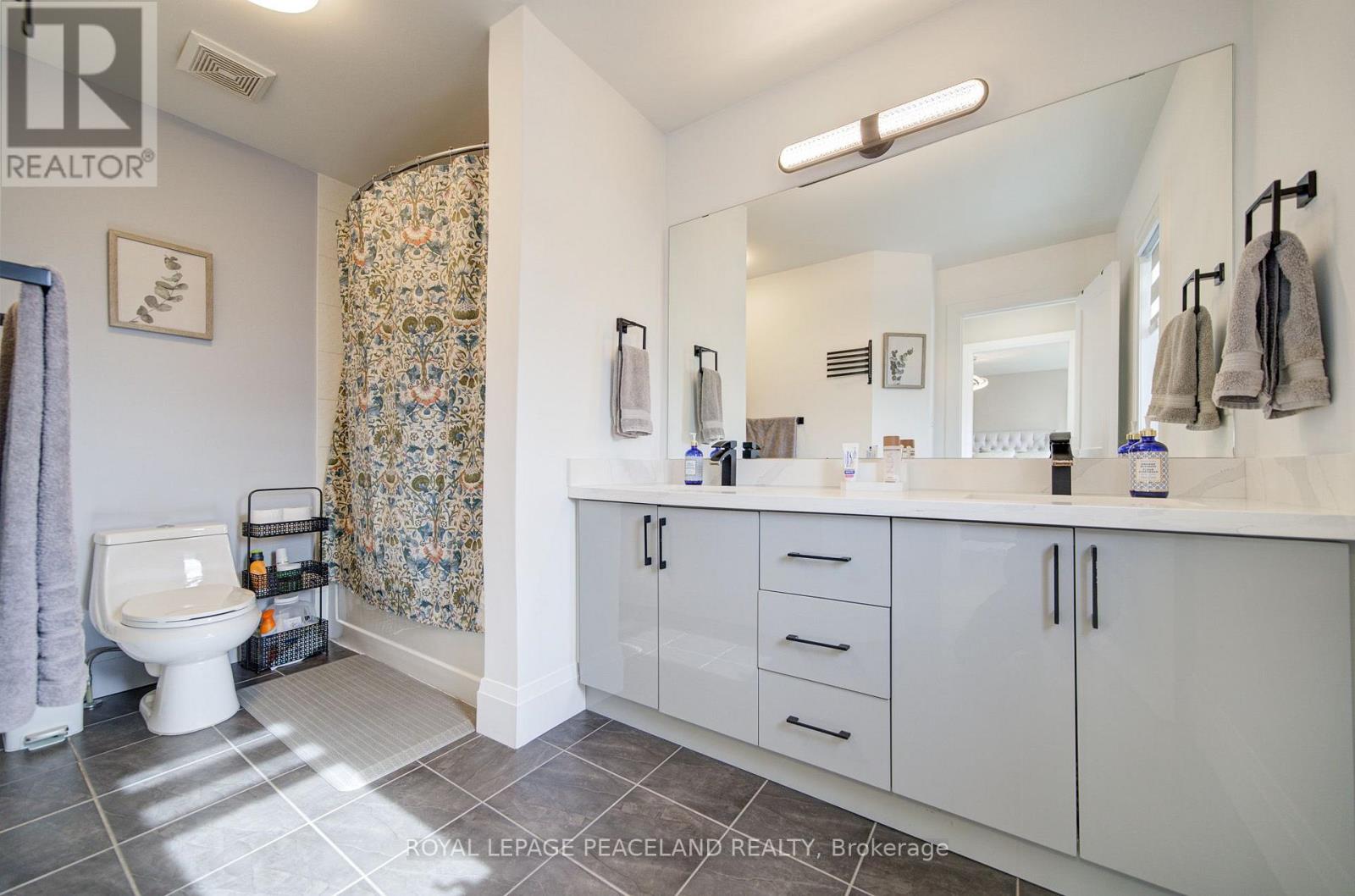 21 Don Hadden Crescent Property Photo 38