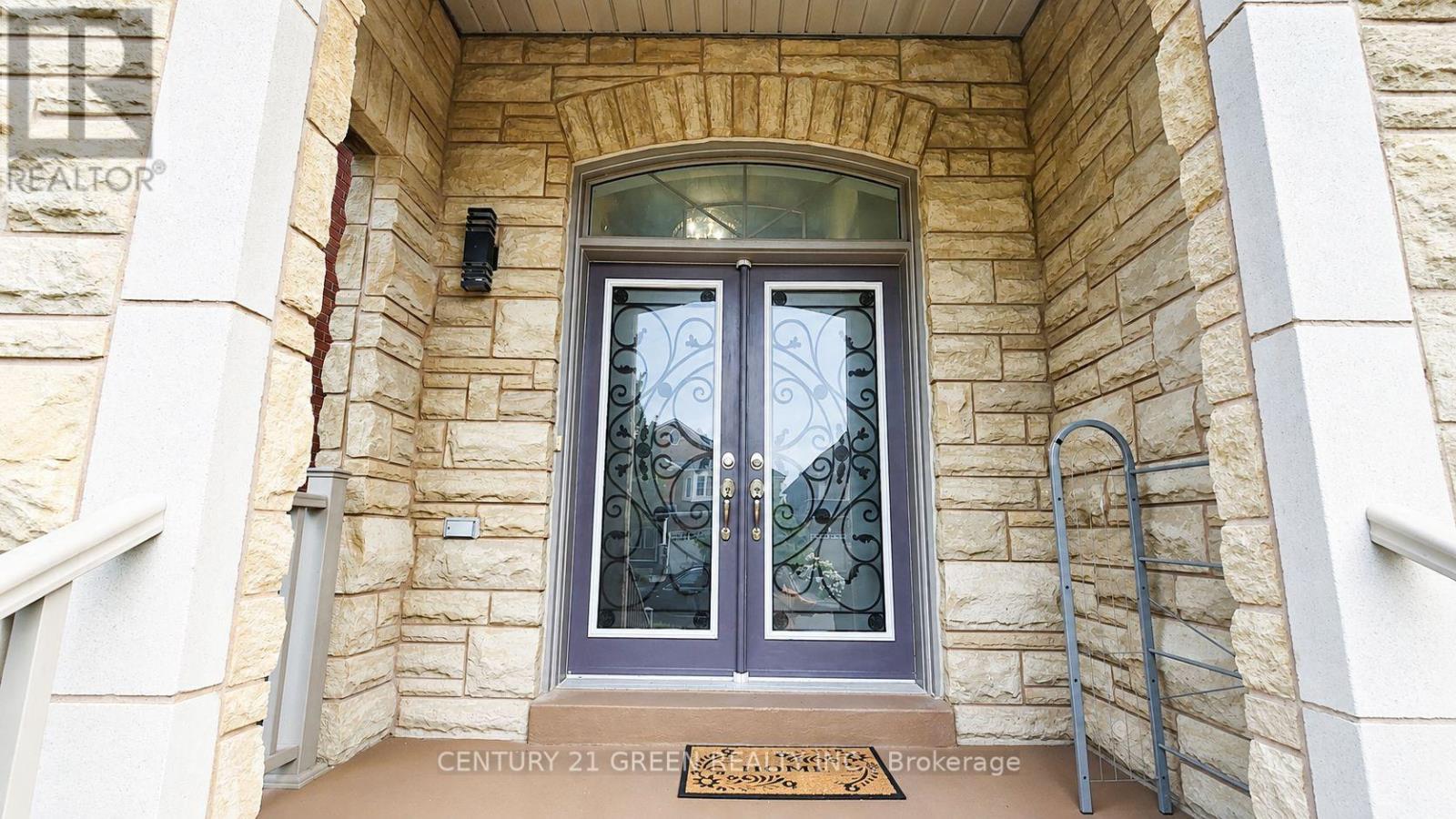 61 Magdalan Crescent Property Photo 2