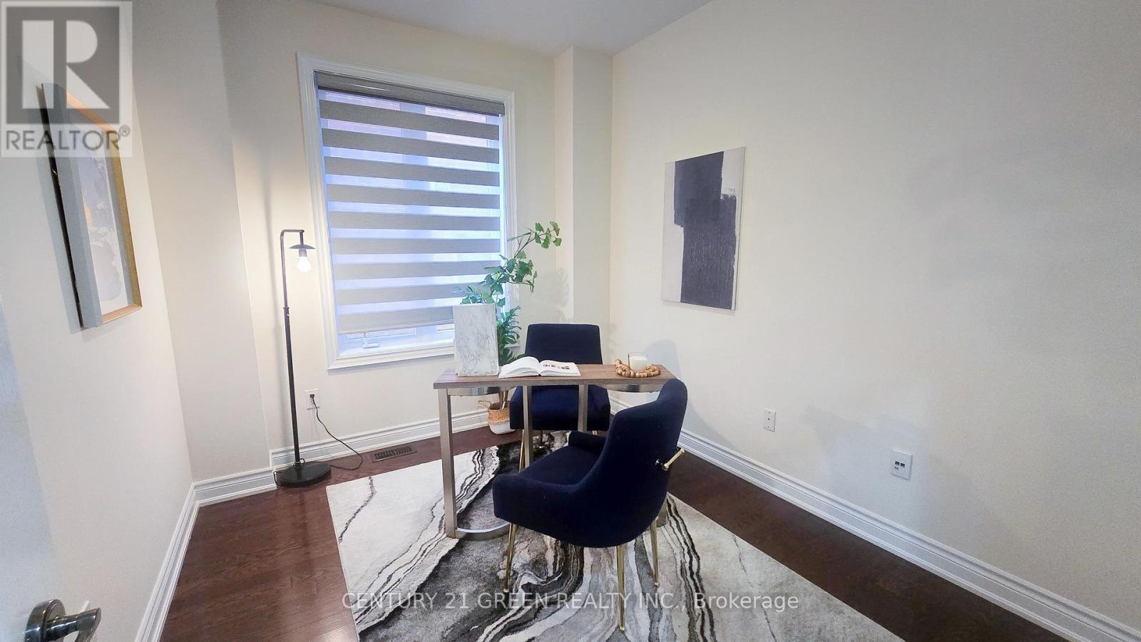 61 Magdalan Crescent Property Photo 8