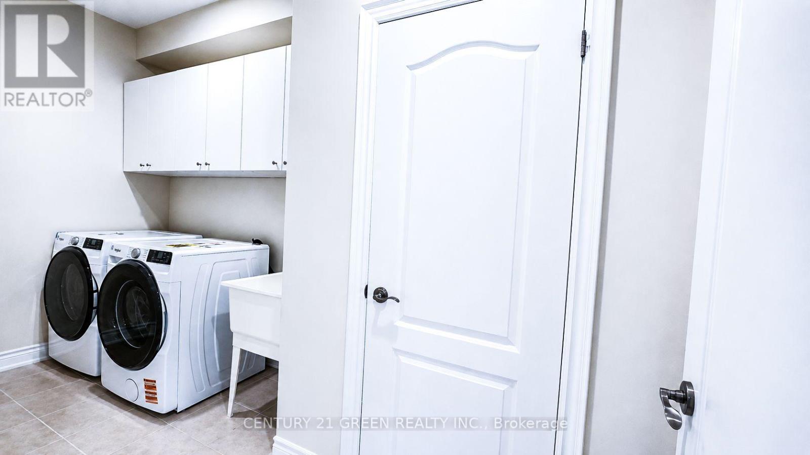 61 Magdalan Crescent Property Photo 34