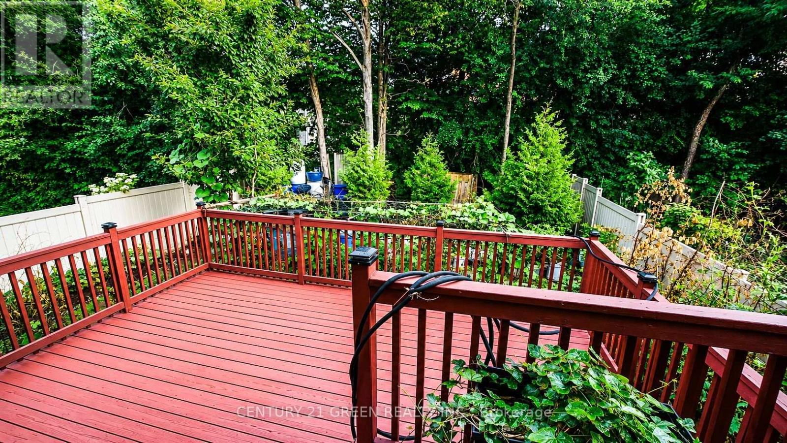 61 Magdalan Crescent Property Photo 46
