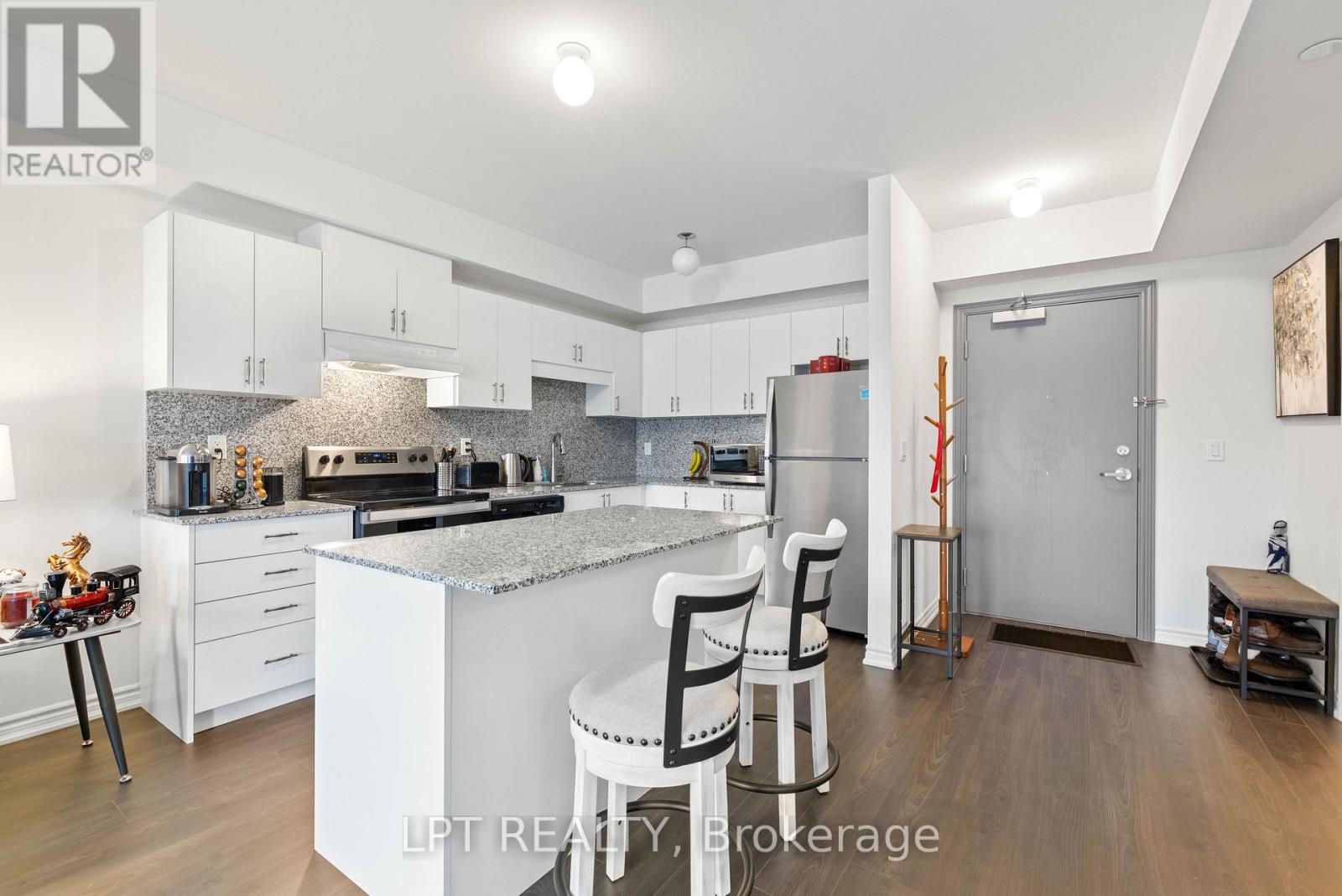 408 - 110 Grew Boulevard Property Photo 6
