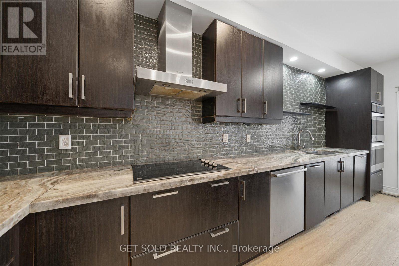 5 Ravine Edge Drive Property Photo 14