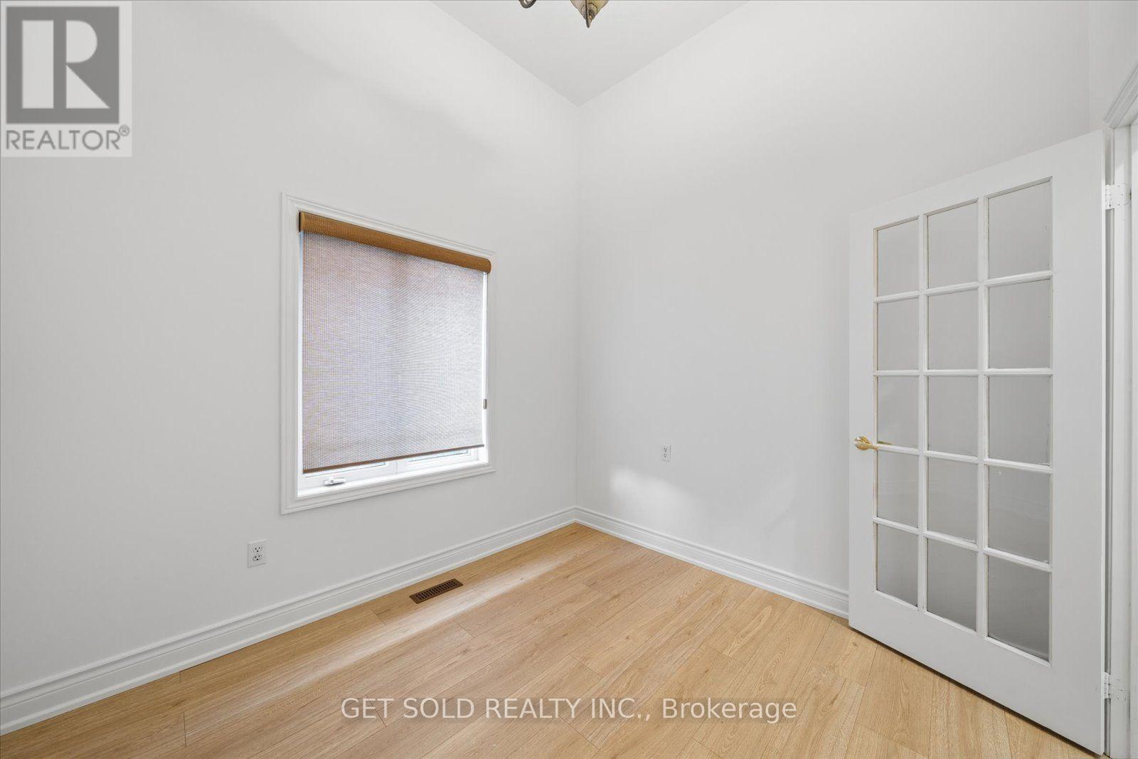 5 Ravine Edge Drive Property Photo 19