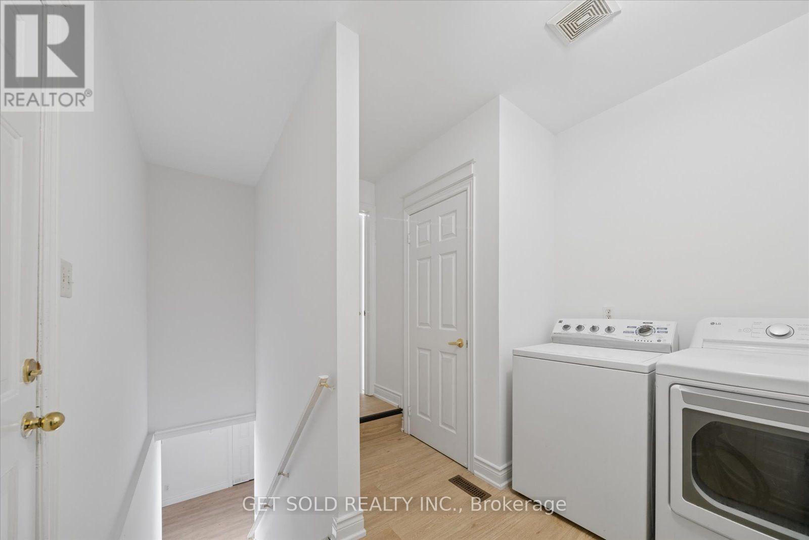 5 Ravine Edge Drive Property Photo 22