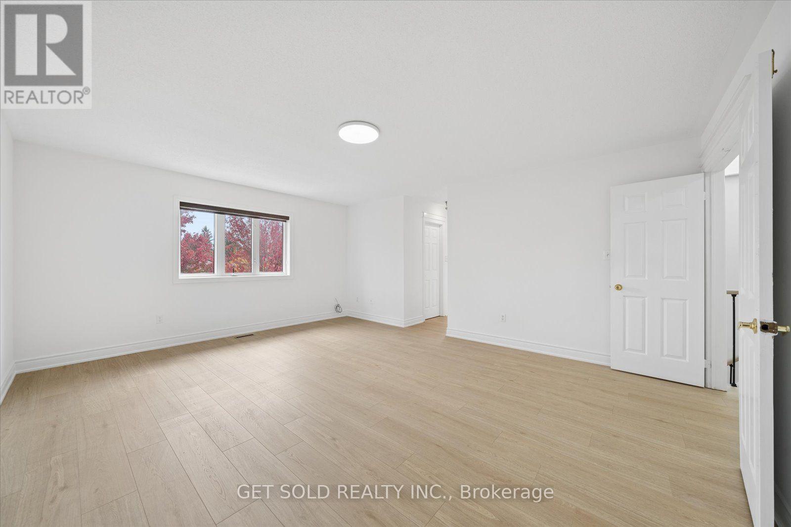 5 Ravine Edge Drive Property Photo 25