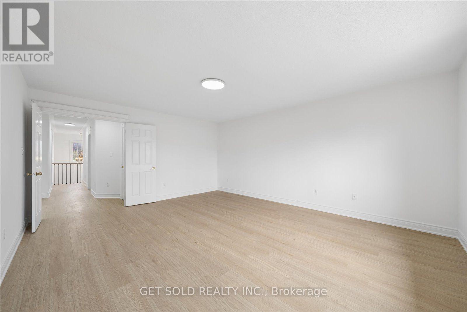 5 Ravine Edge Drive Property Photo 27