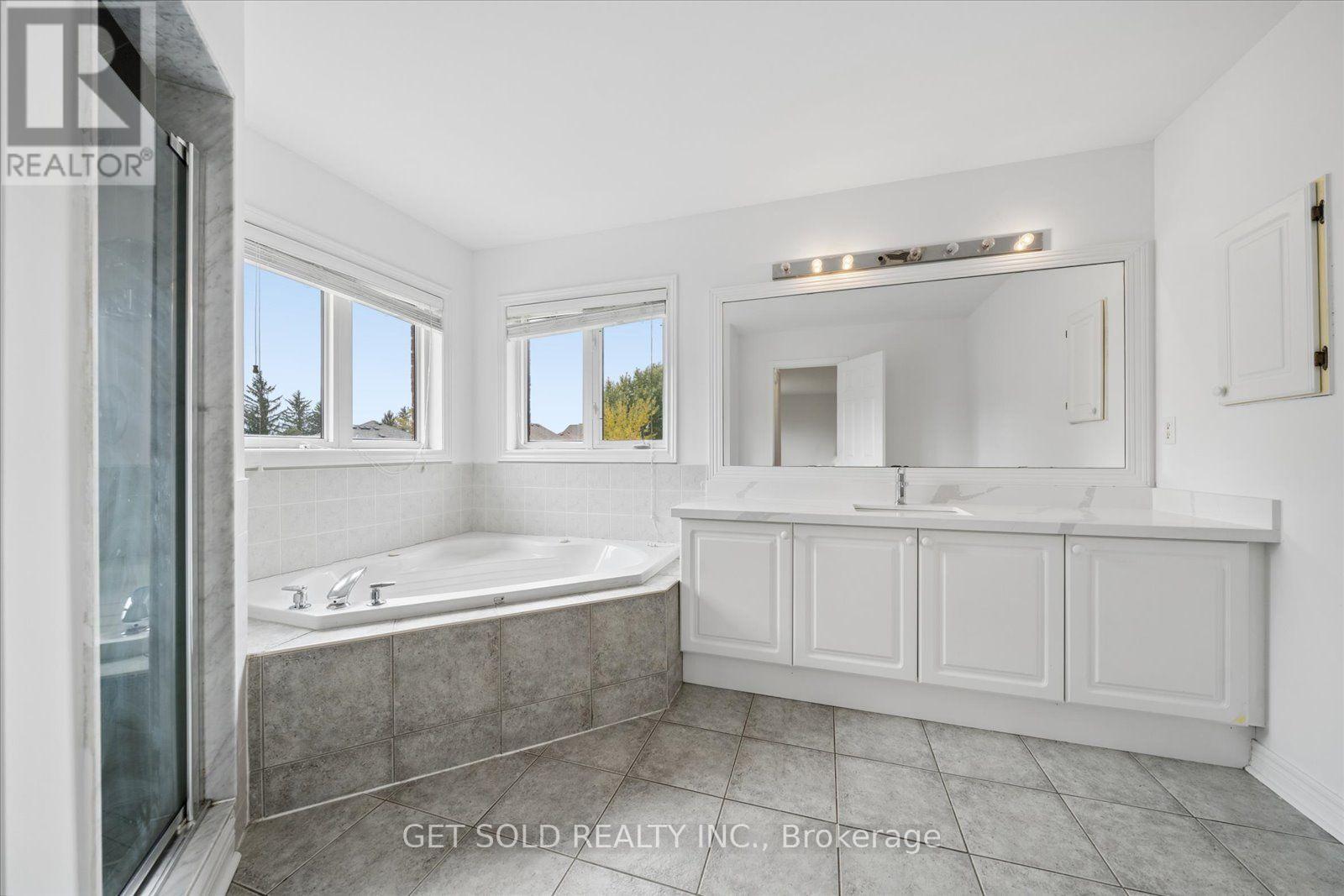 5 Ravine Edge Drive Property Photo 29