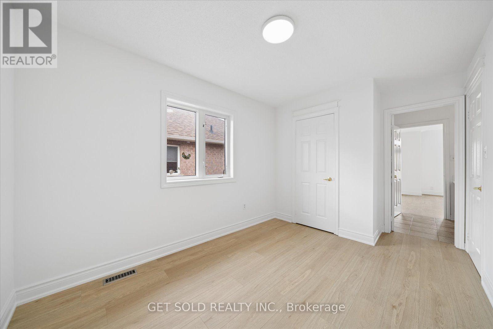 5 Ravine Edge Drive Property Photo 39