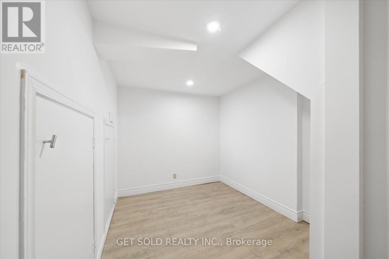 5 Ravine Edge Drive Property Photo 45