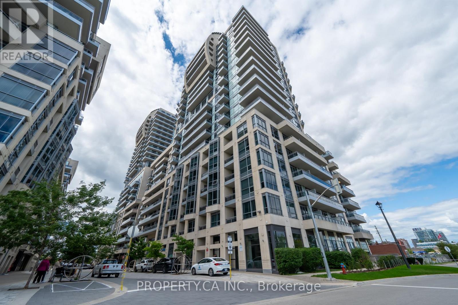 1210 - 9205 YONGE STREET S Property Photo 1