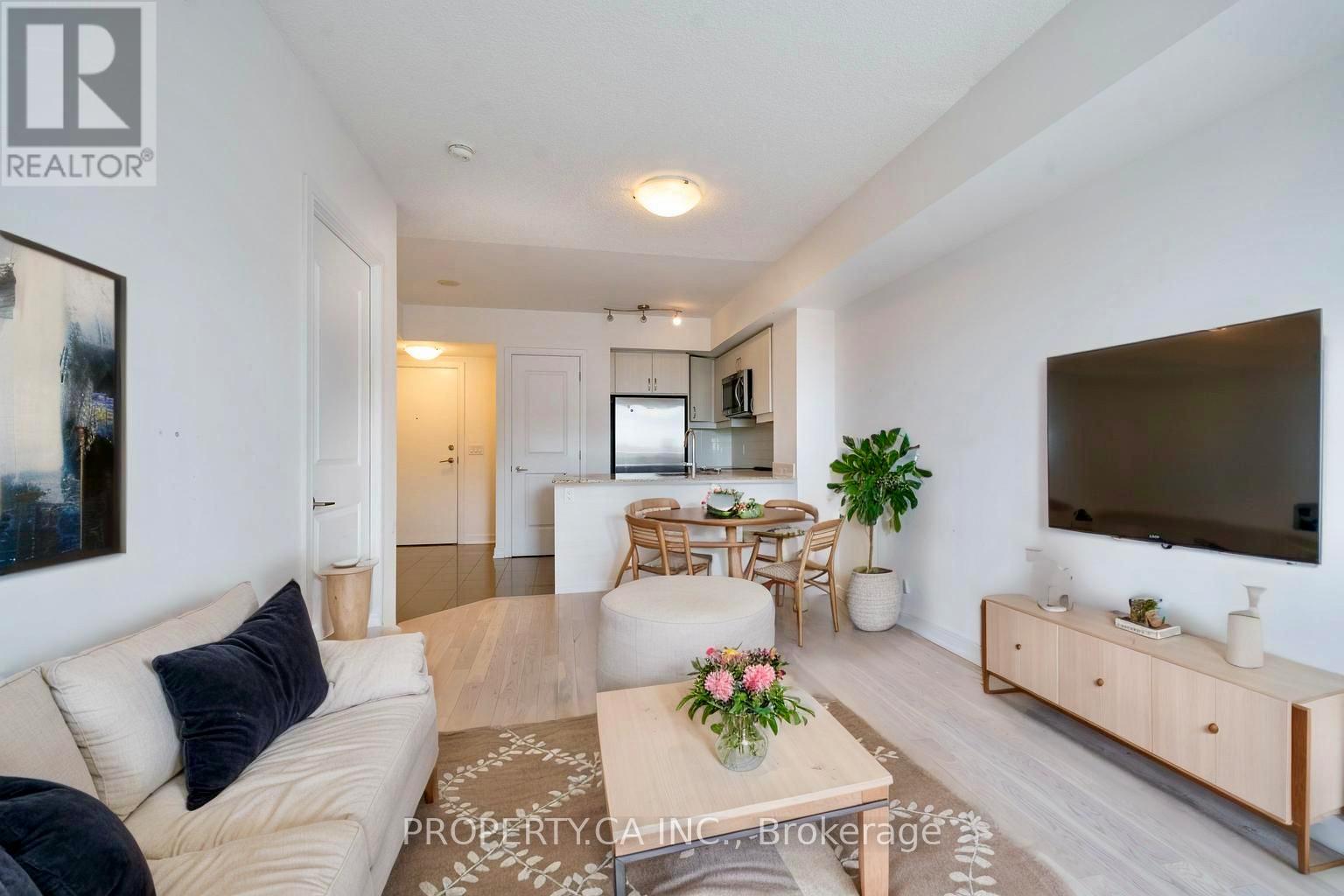 1210 - 9205 Yonge Street S Property Photo 8