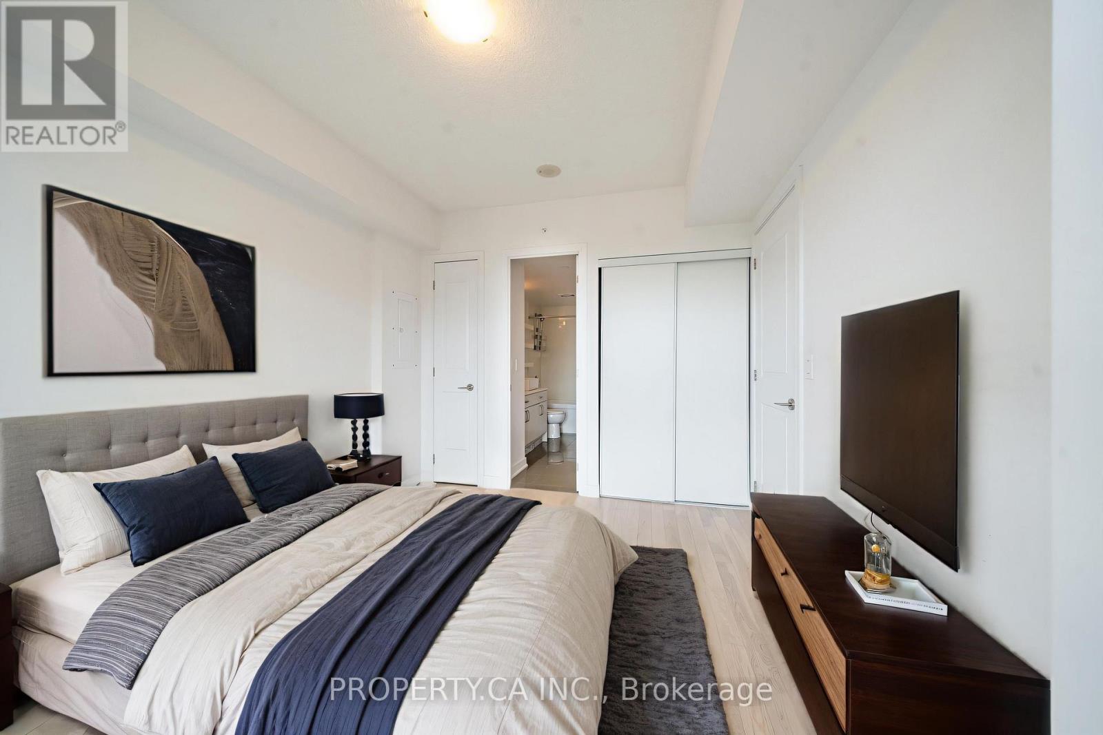 1210 - 9205 Yonge Street S Property Photo 11