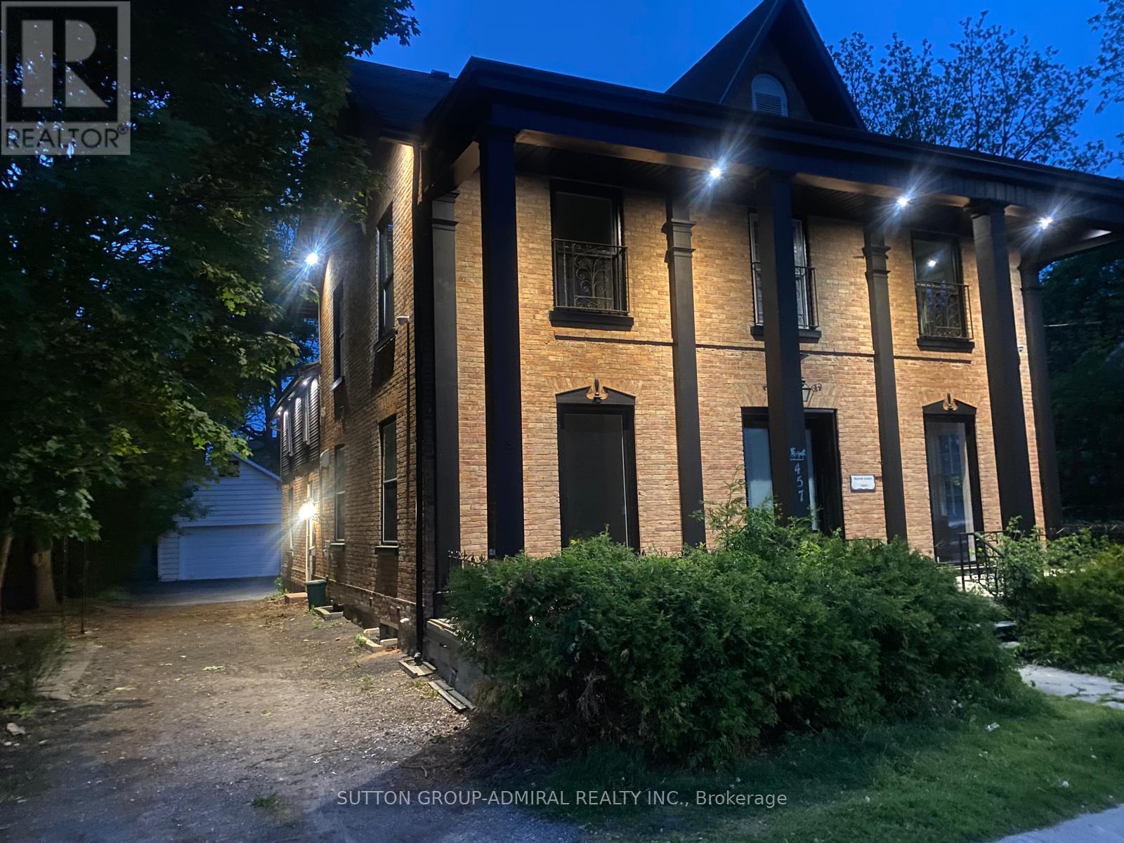 1 - 457 D'arcy Street Property Photo 2