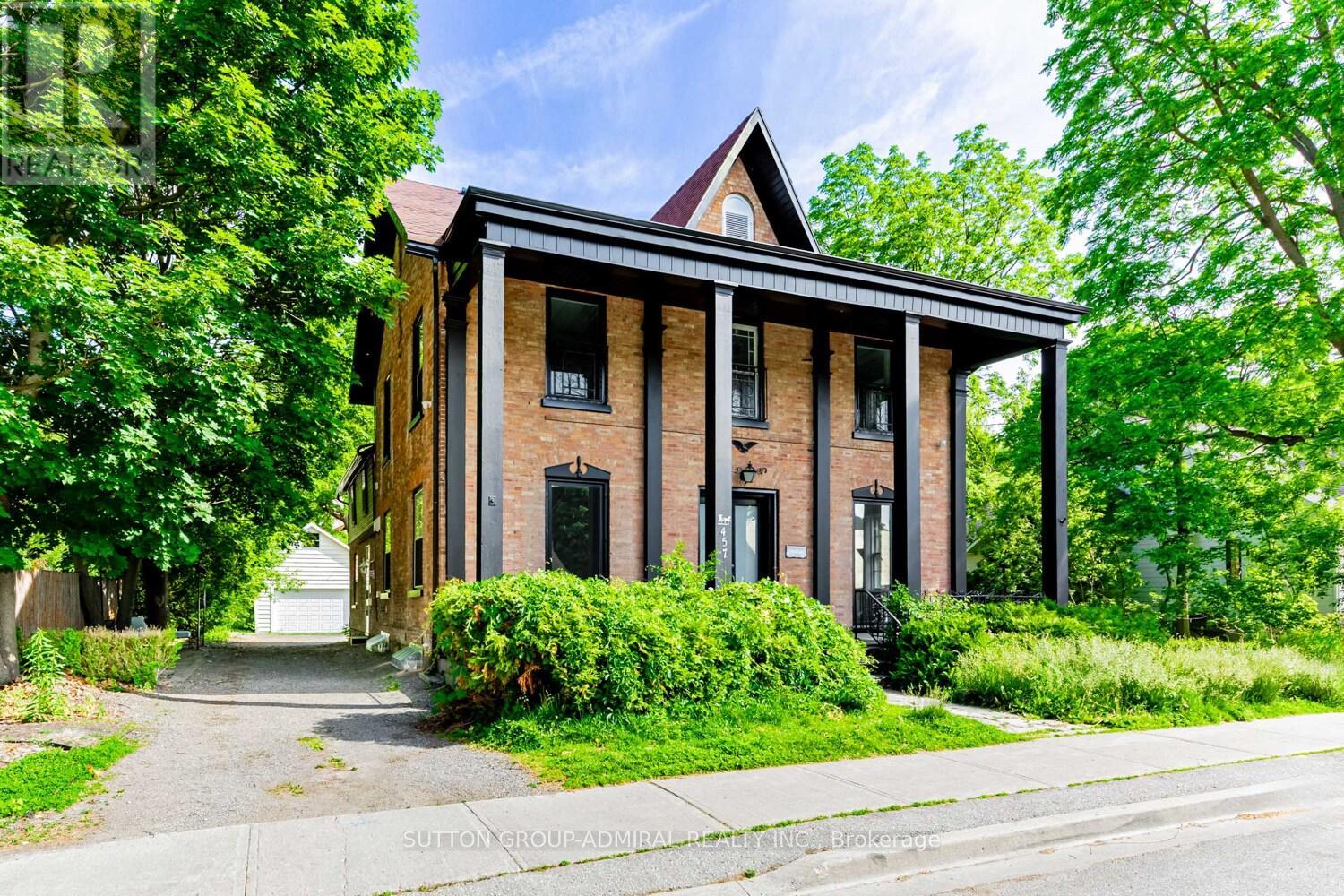 1 - 457 D'arcy Street Property Photo 3