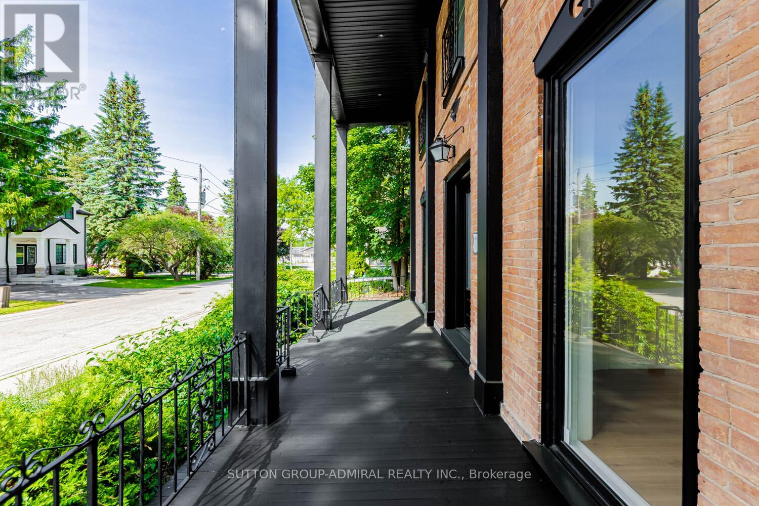 1 - 457 D'arcy Street Property Photo 5