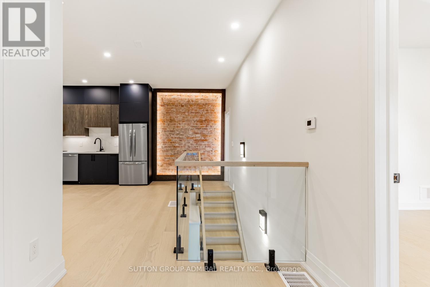 1 - 457 D'arcy Street Property Photo 9