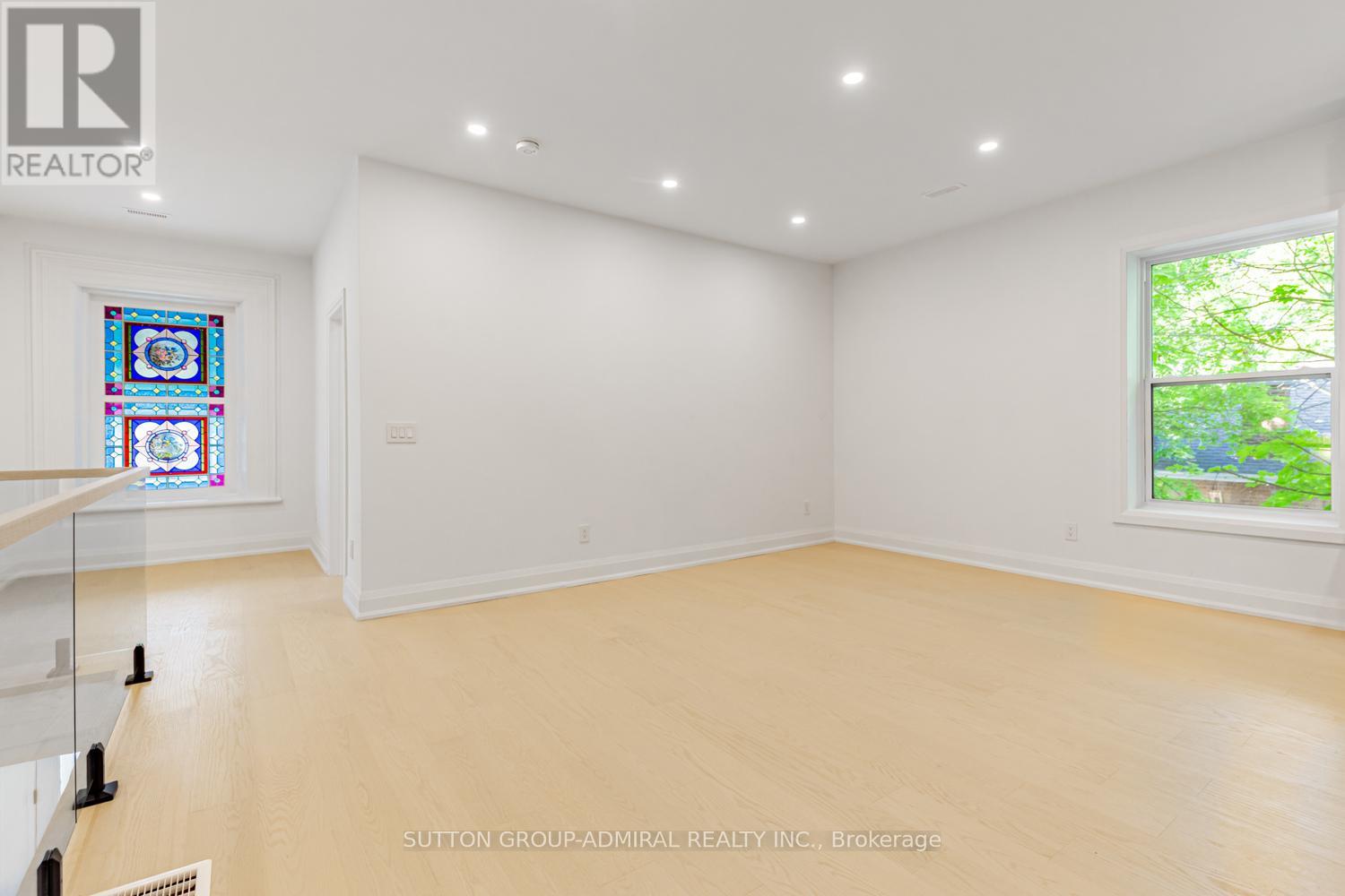 1 - 457 D'arcy Street Property Photo 12