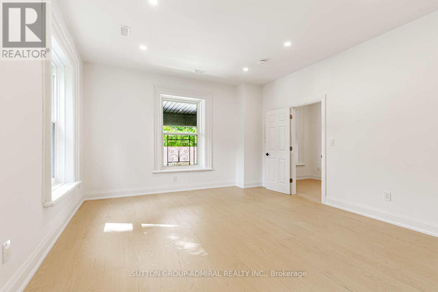 1 - 457 D'arcy Street Property Photo 25