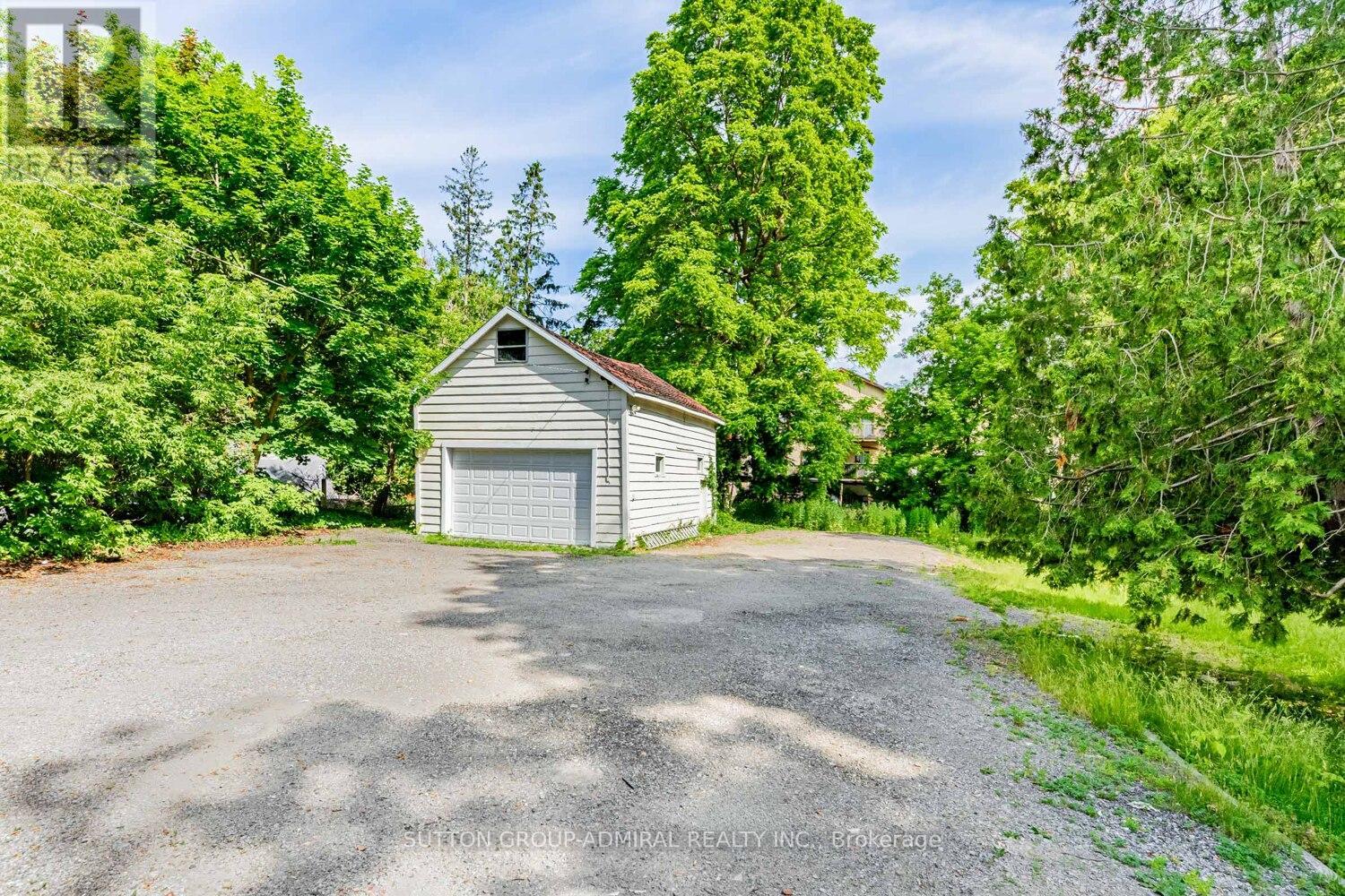 1 - 457 D'arcy Street Property Photo 35