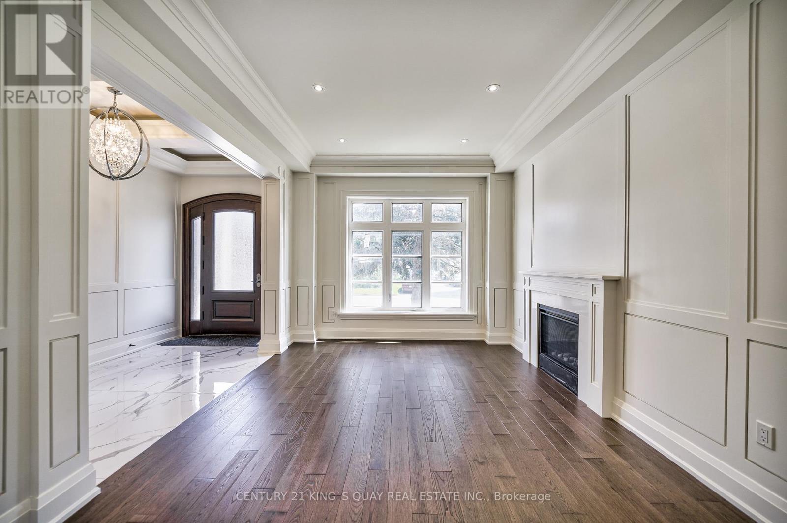 82 Cartier Crescent Property Photo 5