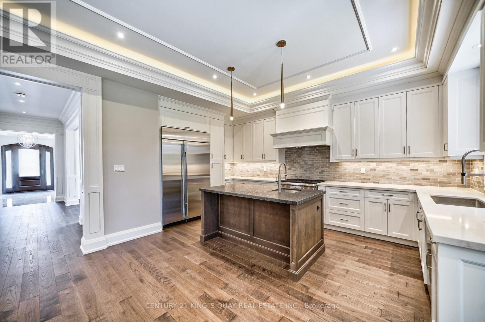 82 Cartier Crescent Property Photo 12