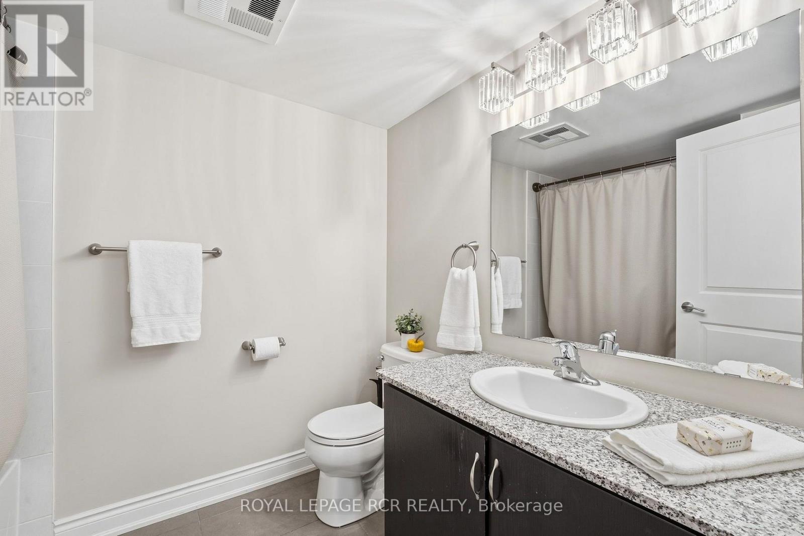 214 - 149 Church Street Property Photo 14