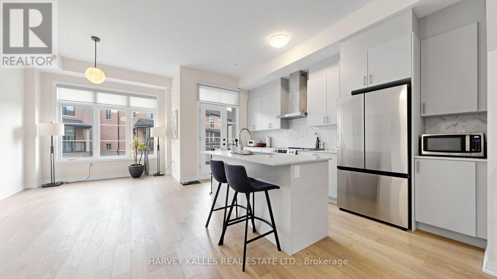 44 De La Roche Drive Property Photo 13