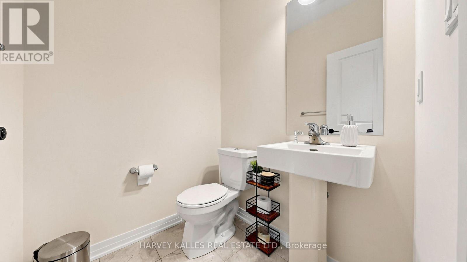 44 De La Roche Drive Property Photo 20