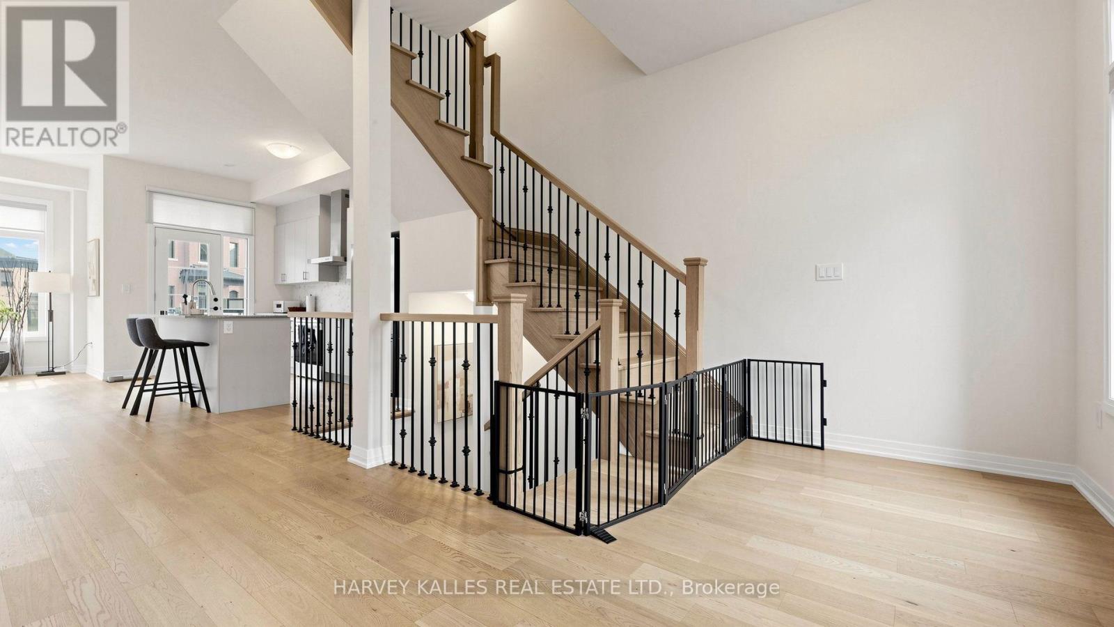 44 De La Roche Drive Property Photo 22
