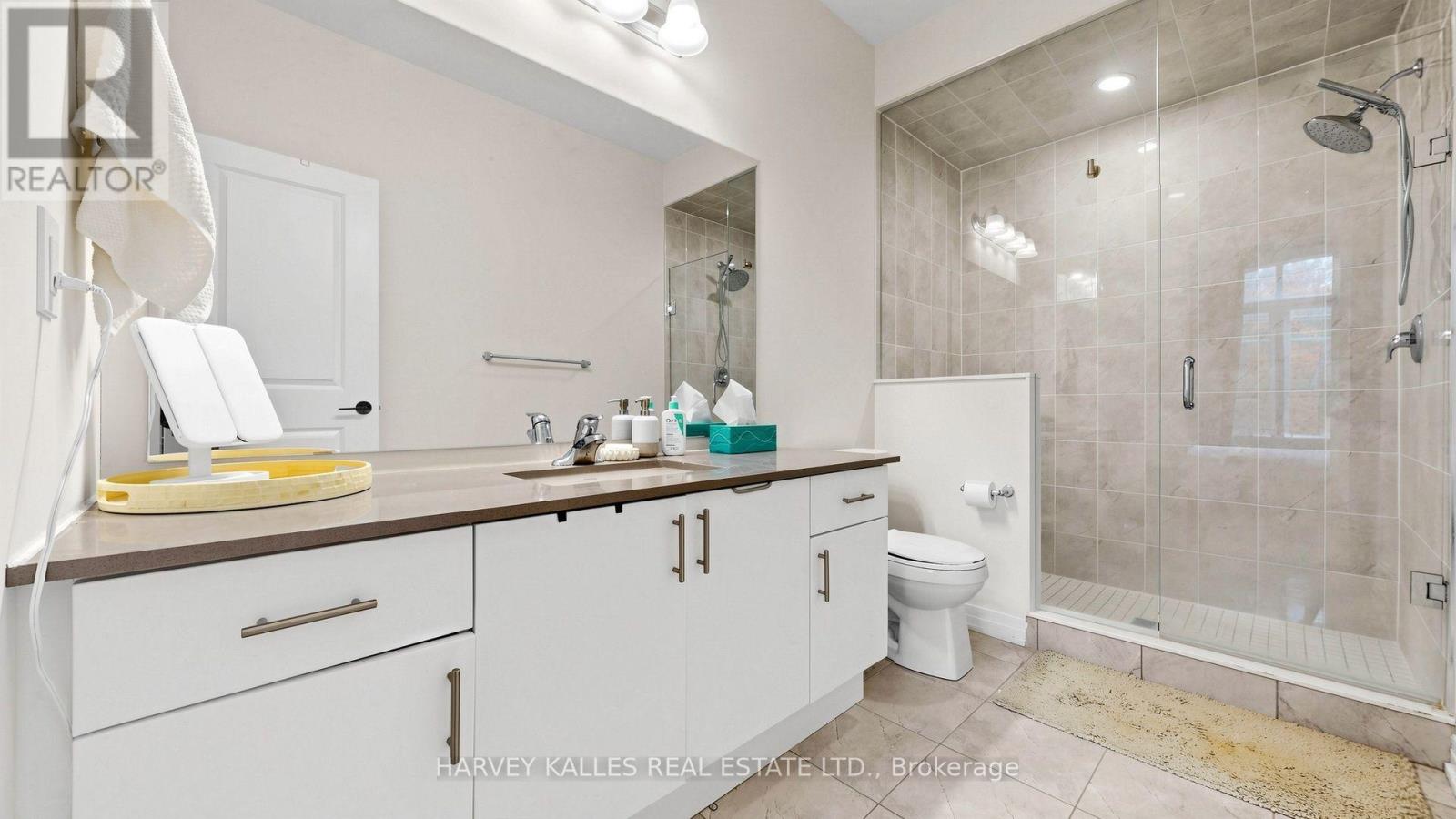 44 De La Roche Drive Property Photo 28