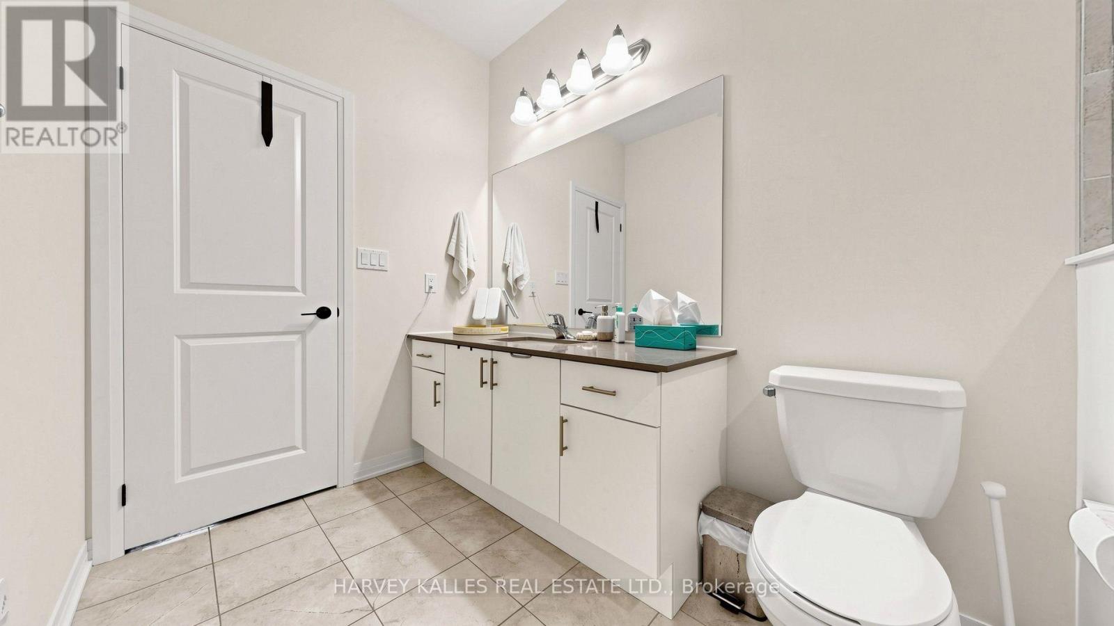 44 De La Roche Drive Property Photo 29