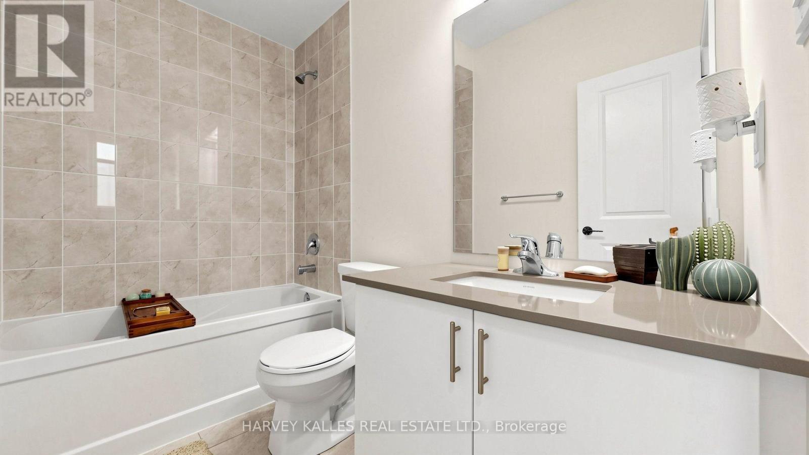 44 De La Roche Drive Property Photo 36