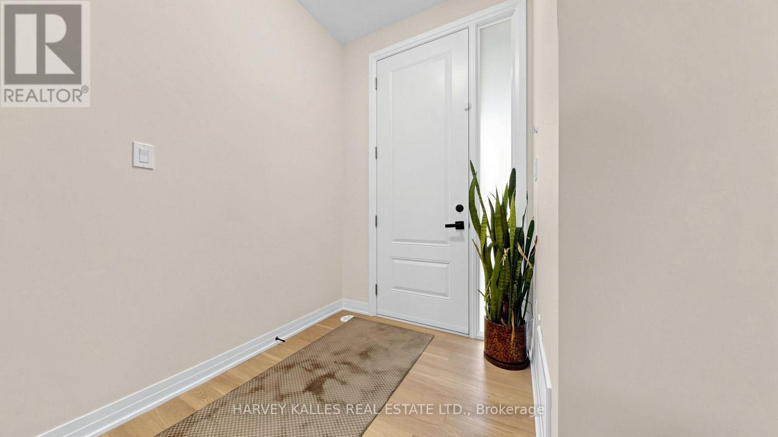 44 De La Roche Drive Property Photo 44