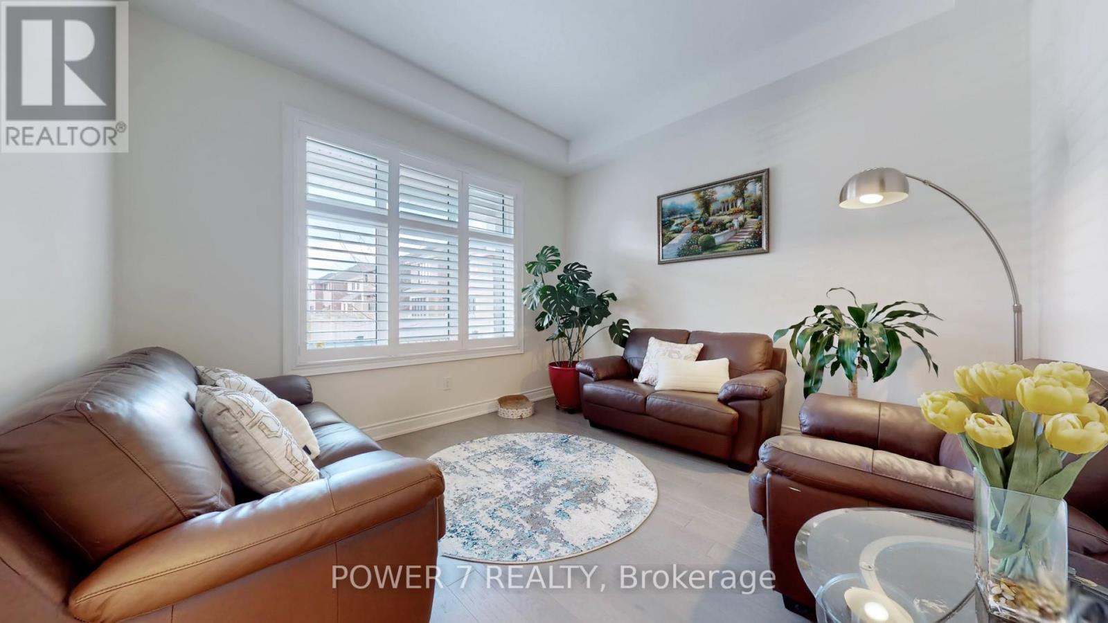 27 Joiner Circle Property Photo 5