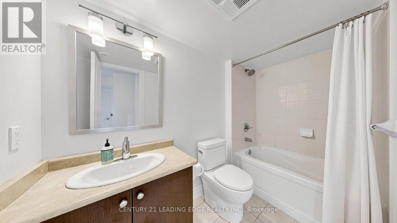 202 - 320 John Street Property Photo 29
