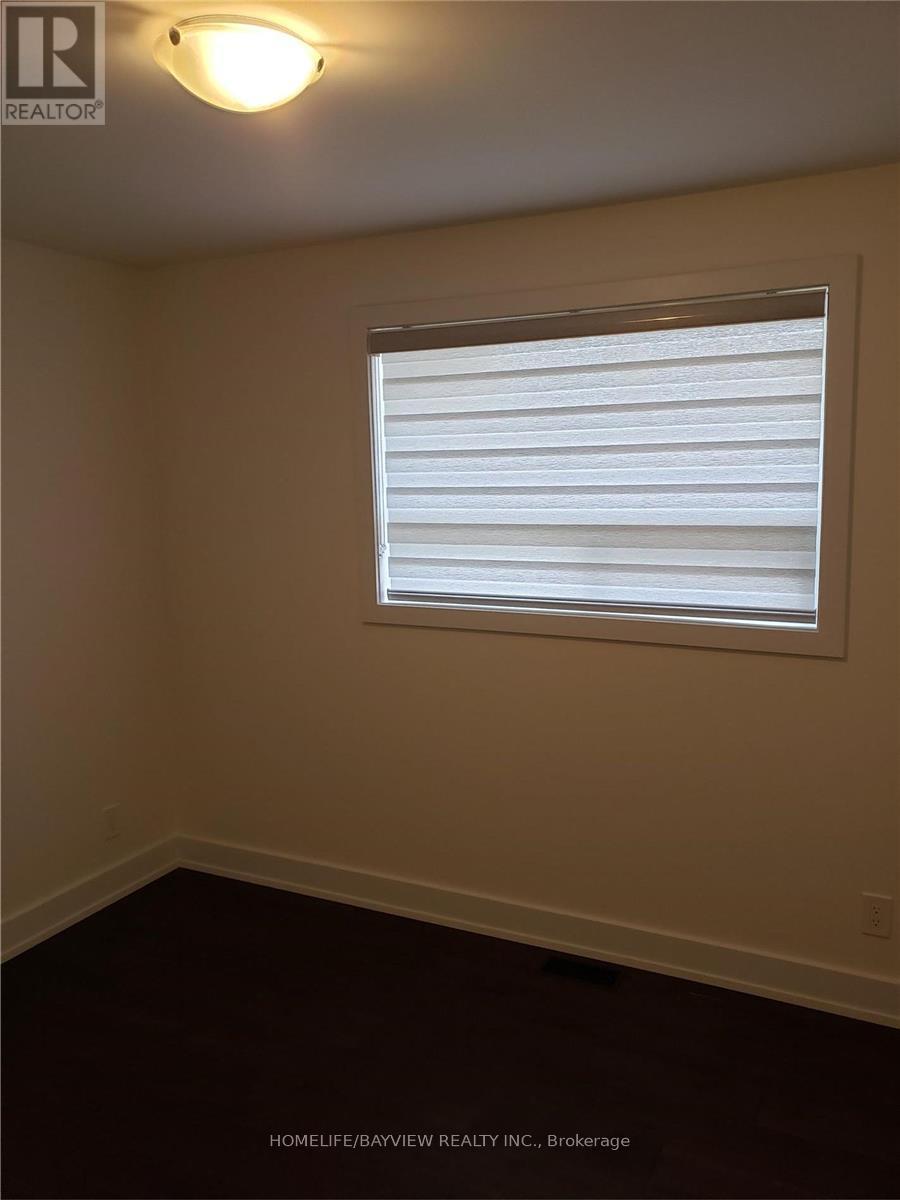 2401 Major Mackenzie Drive Property Photo 9