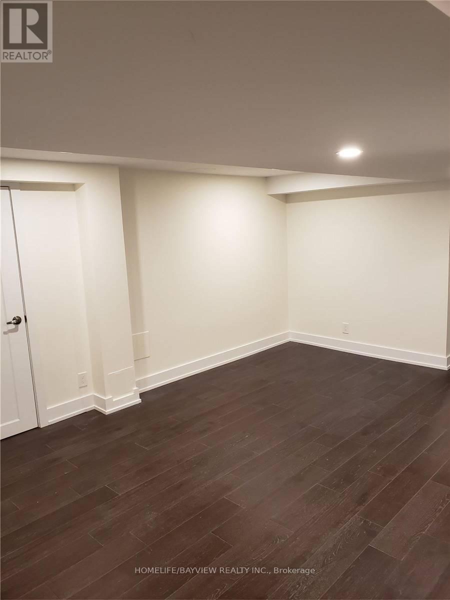 2401 Major Mackenzie Drive Property Photo 11
