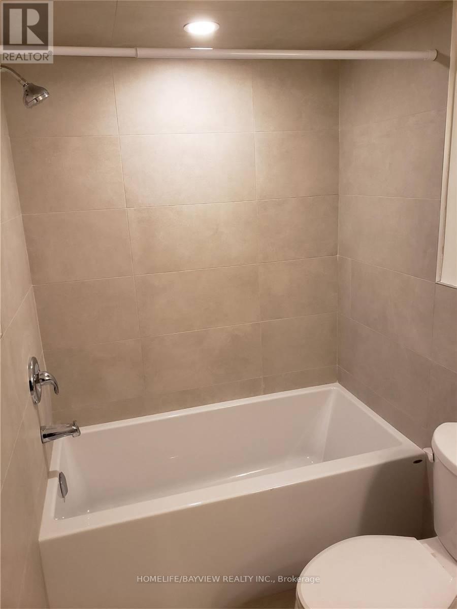 2401 Major Mackenzie Drive Property Photo 16