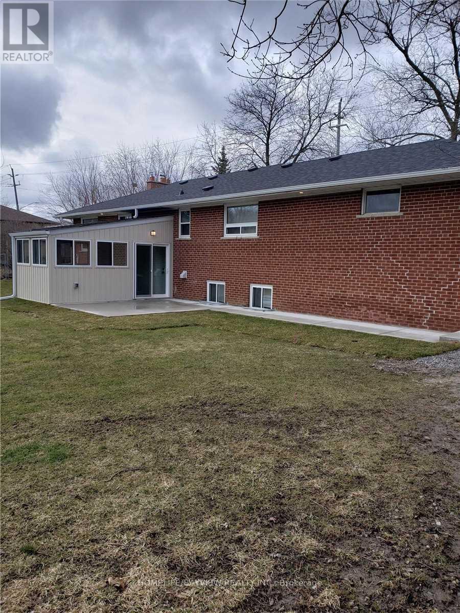 2401 Major Mackenzie Drive Property Photo 20