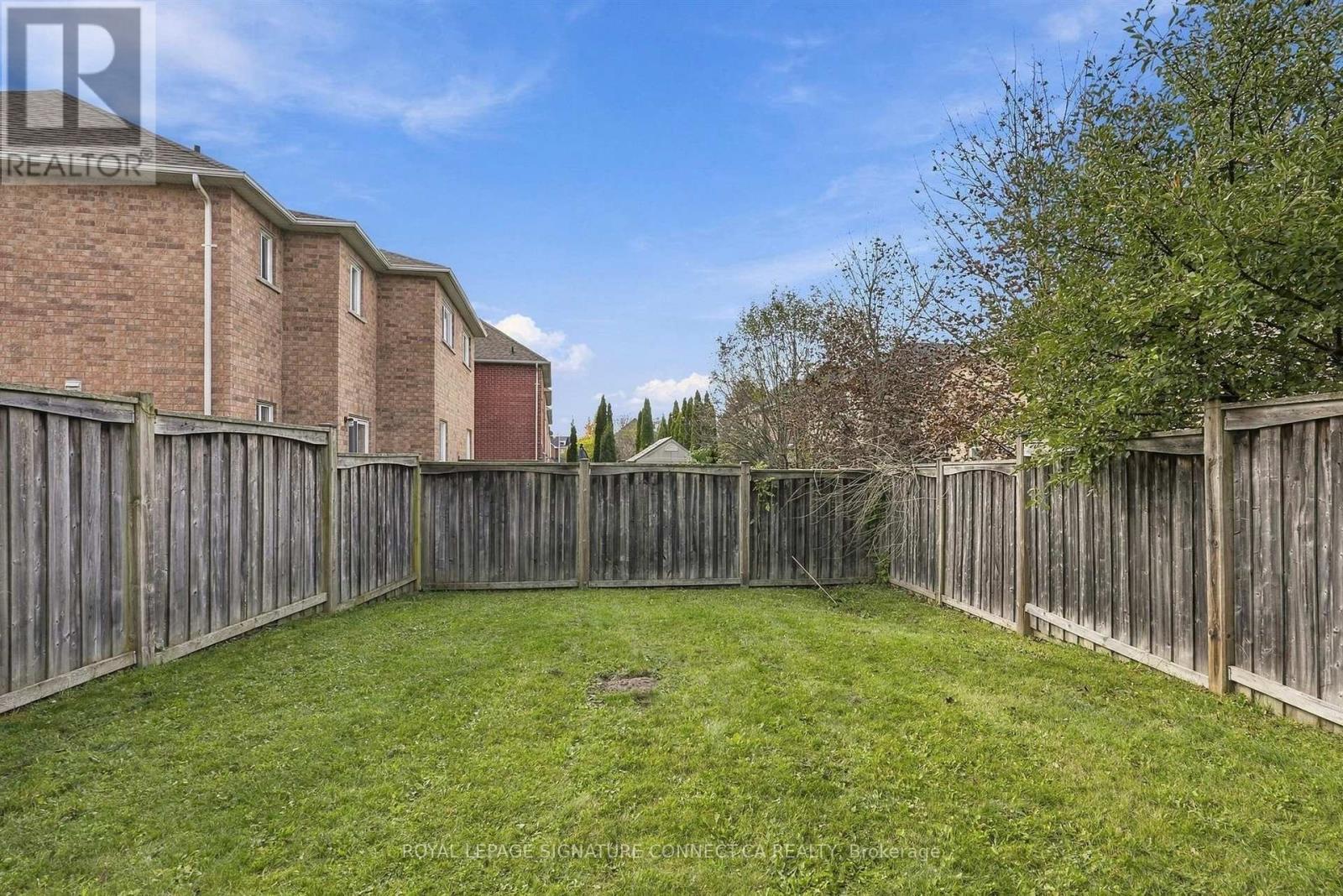 32 Wheelwright Drive Property Photo 30