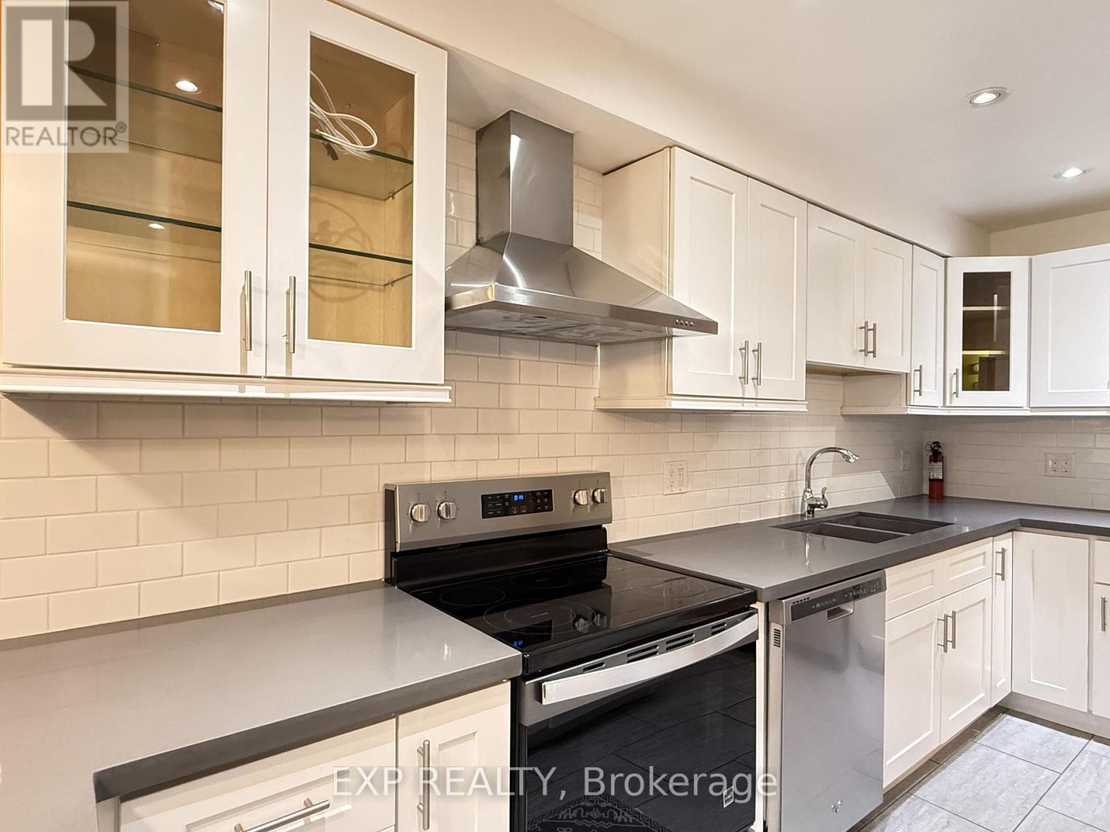 62 Wetherby Circle Property Photo 8
