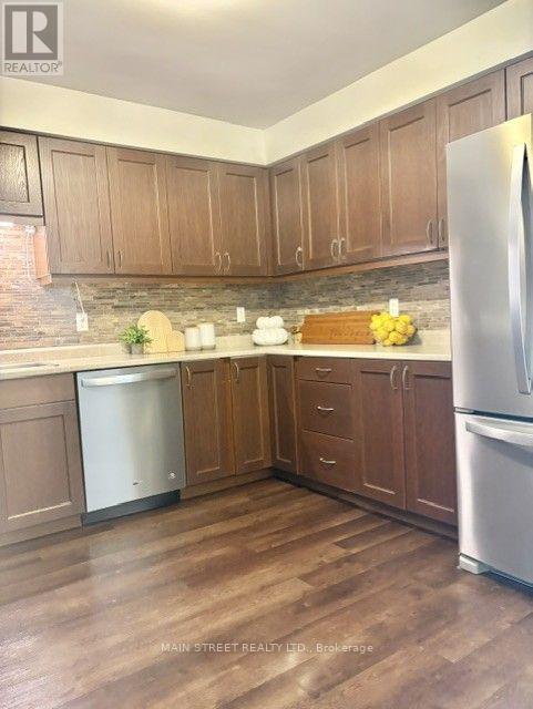 218 - 420 William Graham Drive Property Photo 10