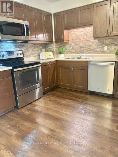 218 - 420 William Graham Drive Property Photo 11