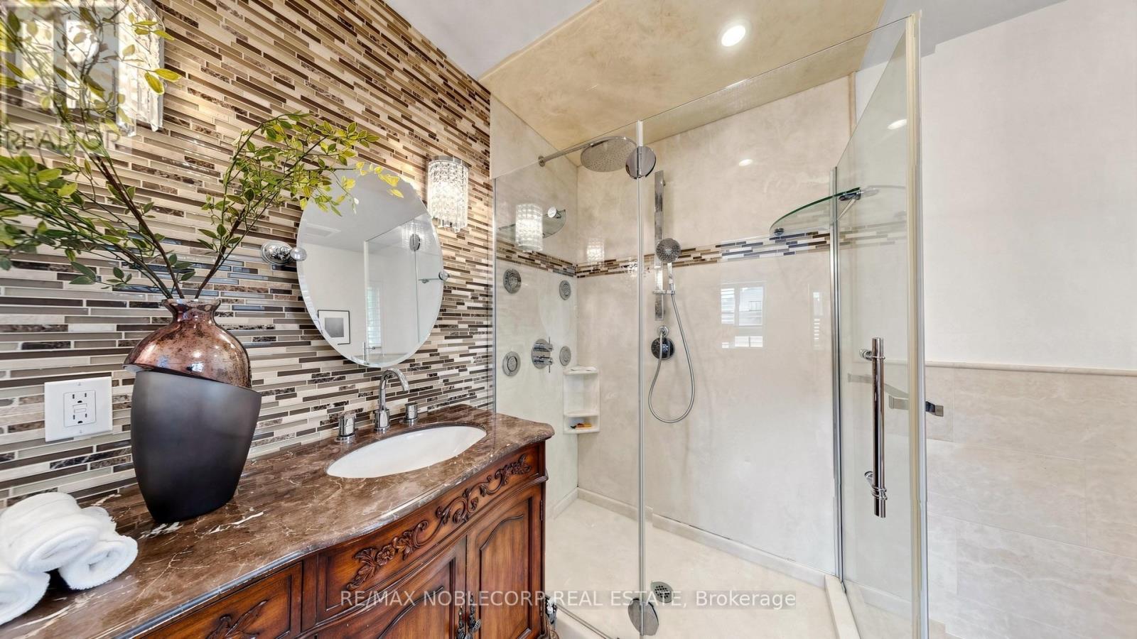 500 Vaughan Mills Road Property Photo 25