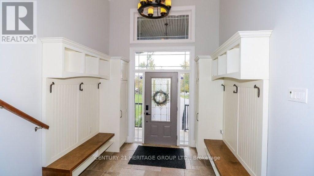 3500 Crescent Harbour Road Property Photo 4