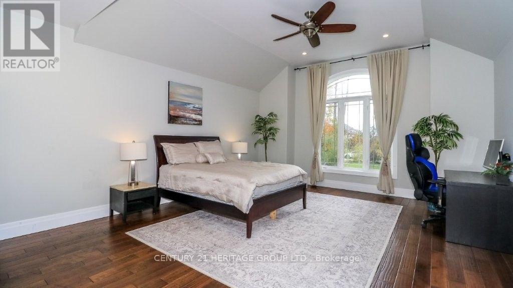 3500 Crescent Harbour Road Property Photo 10