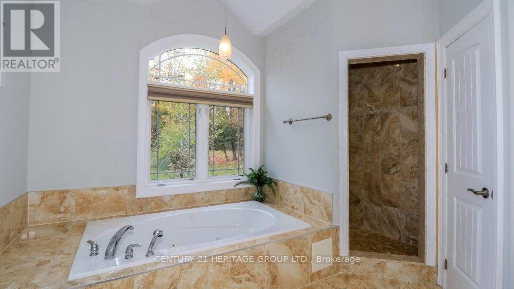 3500 Crescent Harbour Road Property Photo 16